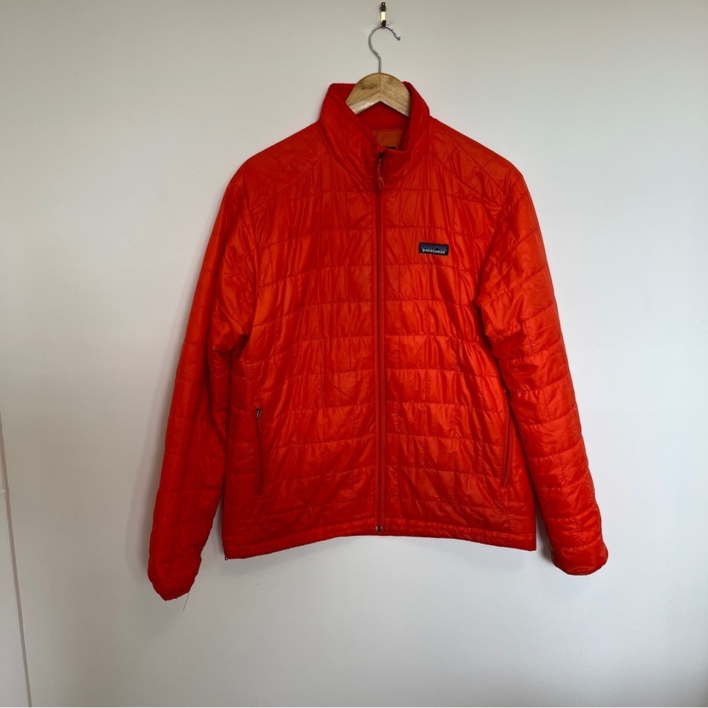 Patagonia Men’s Down Jacket in Bright Orange Size M